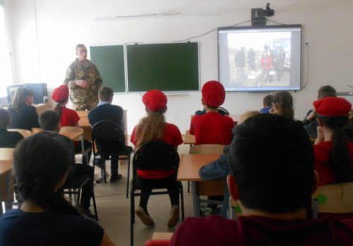 Степуринские школьники встретились с командиром ВПК «Русь»