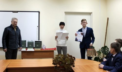 В Ново-Ямской школе прошёл конкурс презентаций в рамках проекта «Север рядом»