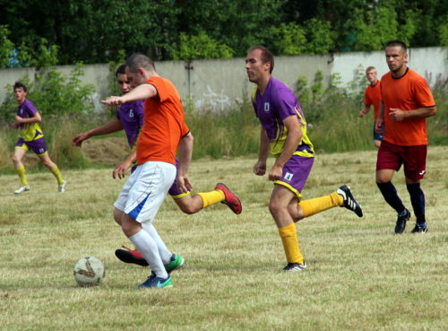Старичане сыграли первый матч в Чемпионате области
