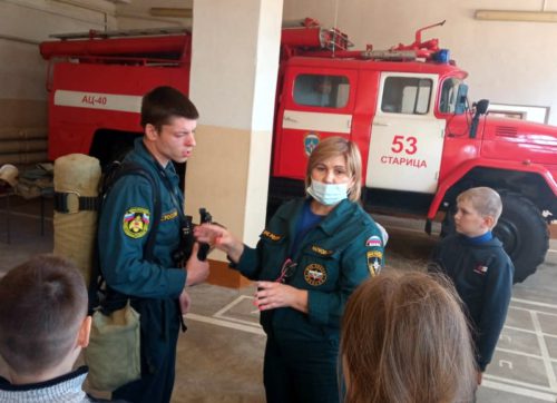 Паньковские ребята познакомились с работой пожарных
