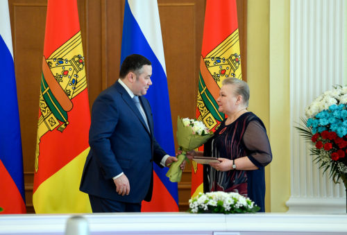 Губернатор Игорь Руденя в преддверии Международного женского вручил награды жительницам Верхневолжья