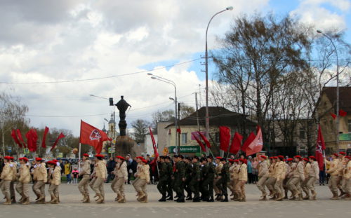Юнармейцы вышли на Парад Победы