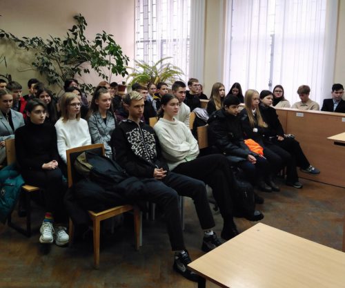 В Старицком районном суде прошла встреча со старшеклассниками Старицкий средней школы