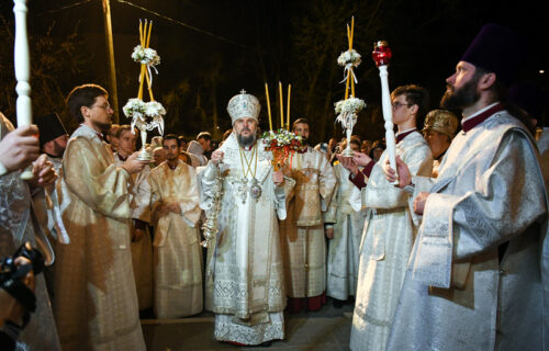 В храмах Тверской области проходят пасхальные богослужения