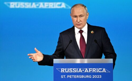 Владимир Путин на Саммите Россия-Африка в Санкт-Петербурге: Россия заинтересована в углублении торгово-инвестиционных и гуманитарных связей с африканским континентом