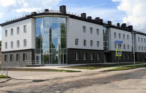 Губернатор Игорь Руденя проинспектировал ход завершения строительства здания поликлиники Старицкой ЦРБ